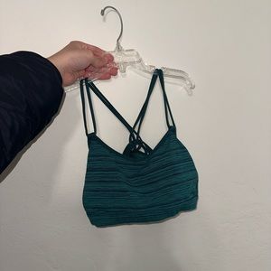 LuluLemon Strappy sports bra - size 6